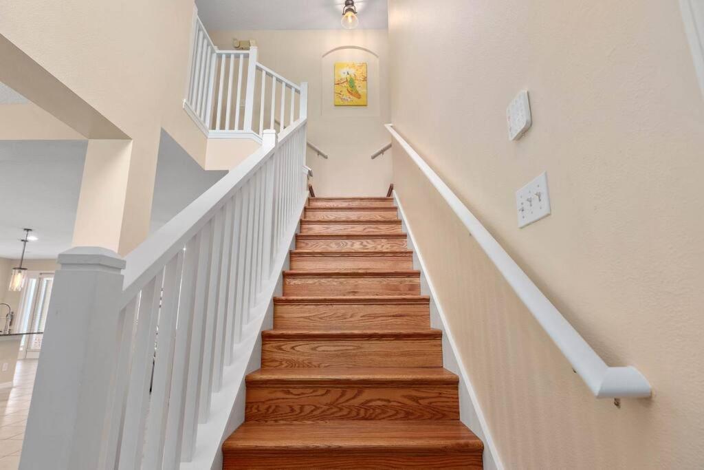 Lakeview W/8 Bedroom 5 Kingsuite 3 Miles To Disney Kissimmee Exteriör bild