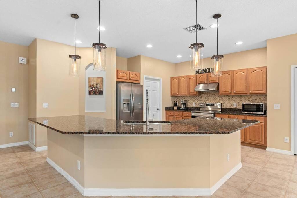 Lakeview W/8 Bedroom 5 Kingsuite 3 Miles To Disney Kissimmee Exteriör bild